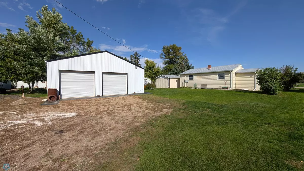 Fairmount, ND 58030,202 N 1st St