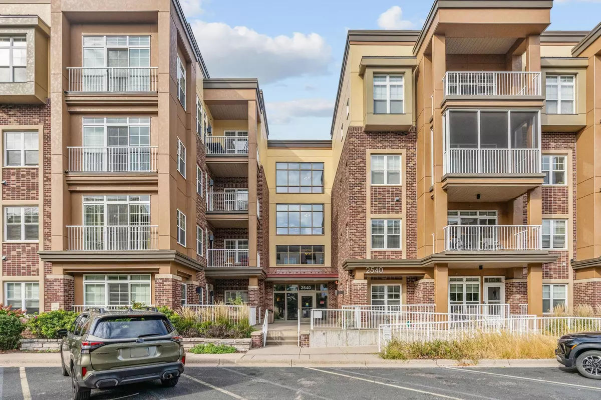 Saint Anthony, MN 55421,2540 38th AVE NE #217