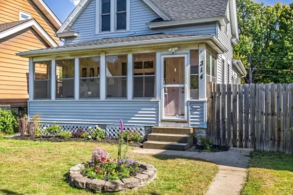 Saint Paul, MN 55102,314 Osceola AVE S