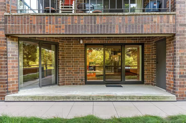 Minneapolis, MN 55408,2885 Knox AVE S #206