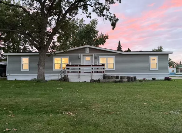 1348 104th WAY NE, Blaine, MN 55434