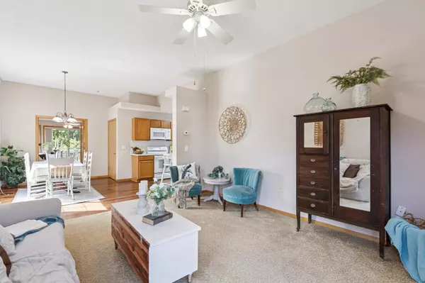 Princeton, MN 55371,921 N Rum River DR
