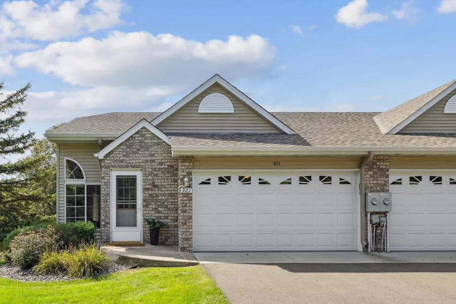 921 N Rum River DR, Princeton, MN 55371