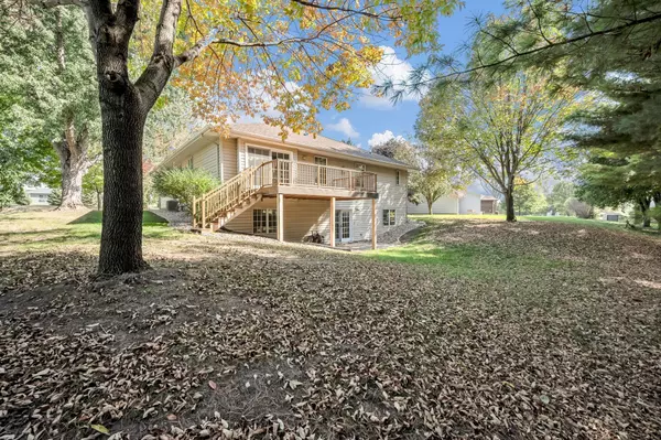 Jackson, MN 56143,1527 North HWY