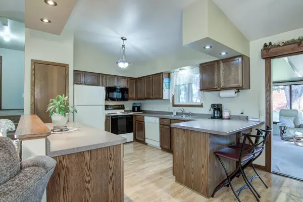 Eau Claire, WI 54703,1122 Grissom DR