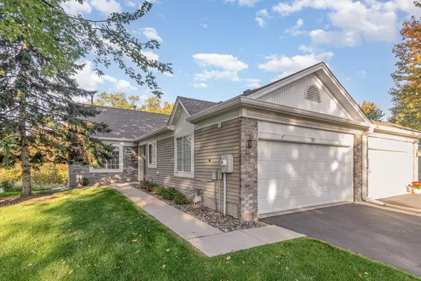 Woodbury, MN 55129,769 Lake Ridge DR