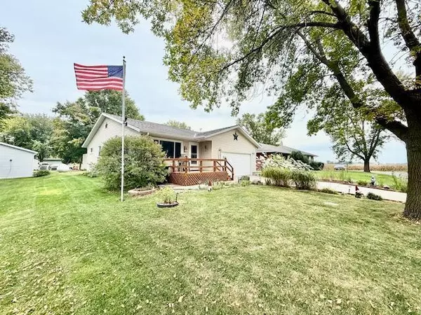 Lucan, MN 56255,305 Oak ST