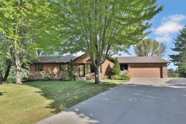 9750 221st ST N, Forest Lake, MN 55025