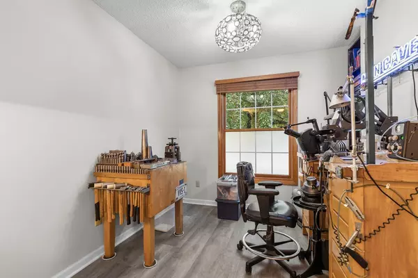 Hopkins, MN 55343,5228 Silver Maple CIR