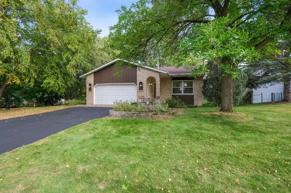 Woodbury, MN 55125,1329 Carriage RD