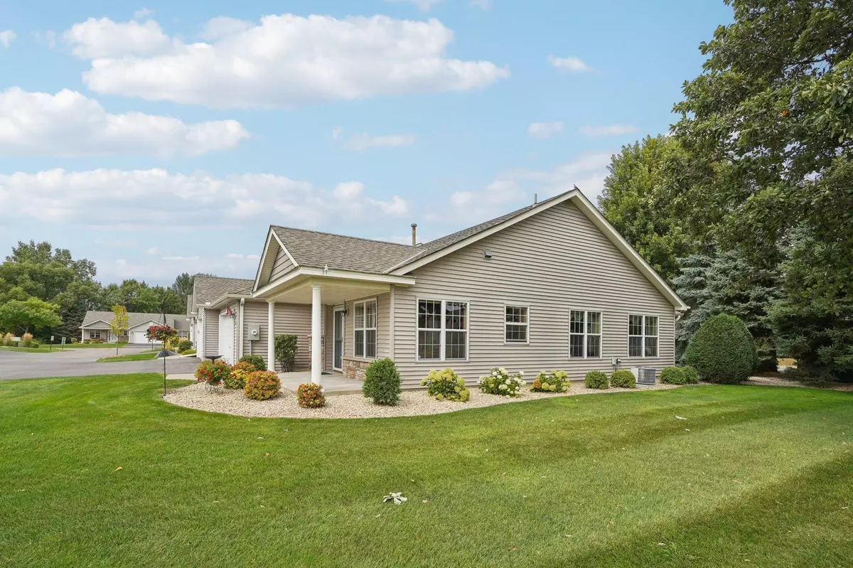 Forest Lake, MN 55025,20577 Fenston AVE N