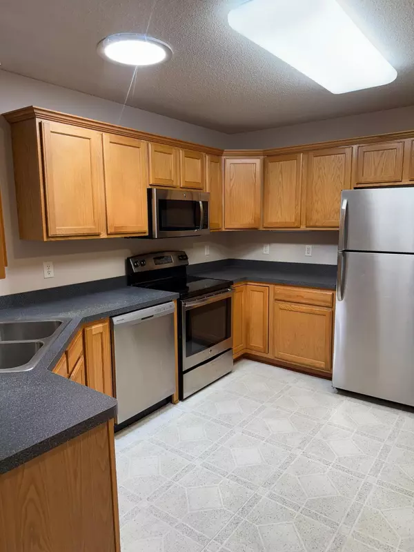 Shakopee, MN 55379,2007 10th AVE W
