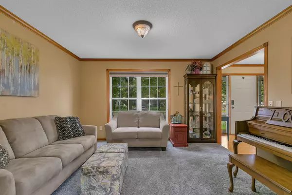 Saint Cloud, MN 56303,1806 Case LN