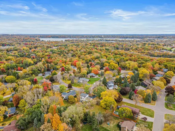 Plymouth, MN 55441,725 Pineview LN N