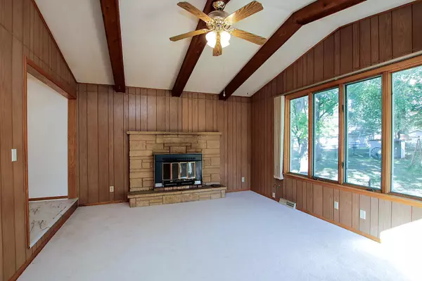 Litchfield, MN 55355,511 S Armstrong AVE