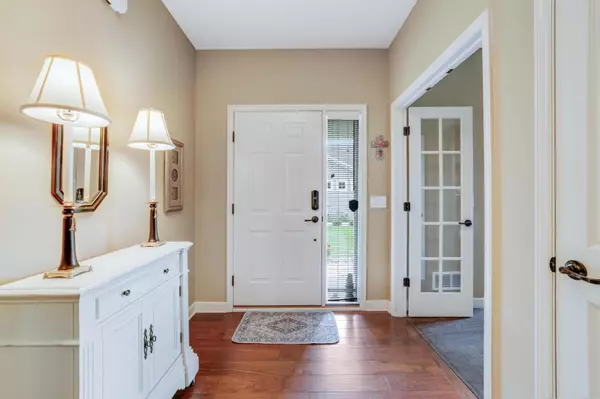 Woodbury, MN 55129,10712 Kingsfield LN