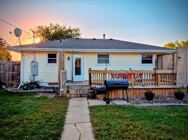 Stewartville, MN 55976,122 3rd AVE NE