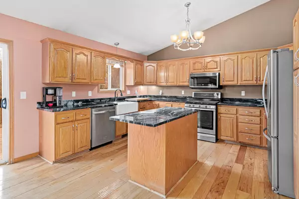 Buffalo, MN 55313,1607 Whitetail RUN