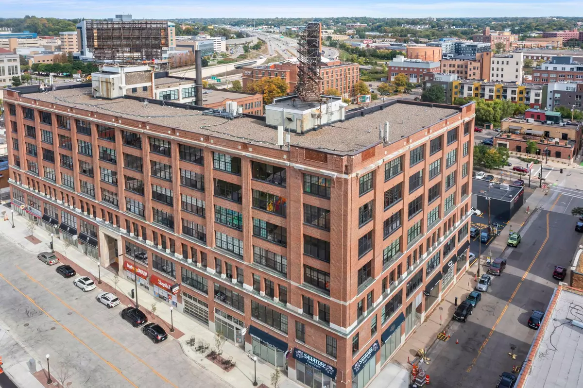 Saint Paul, MN 55101,125 9th ST E #127 & 131