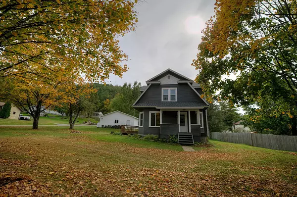Elmwood, WI 54740,227 E Race AVE