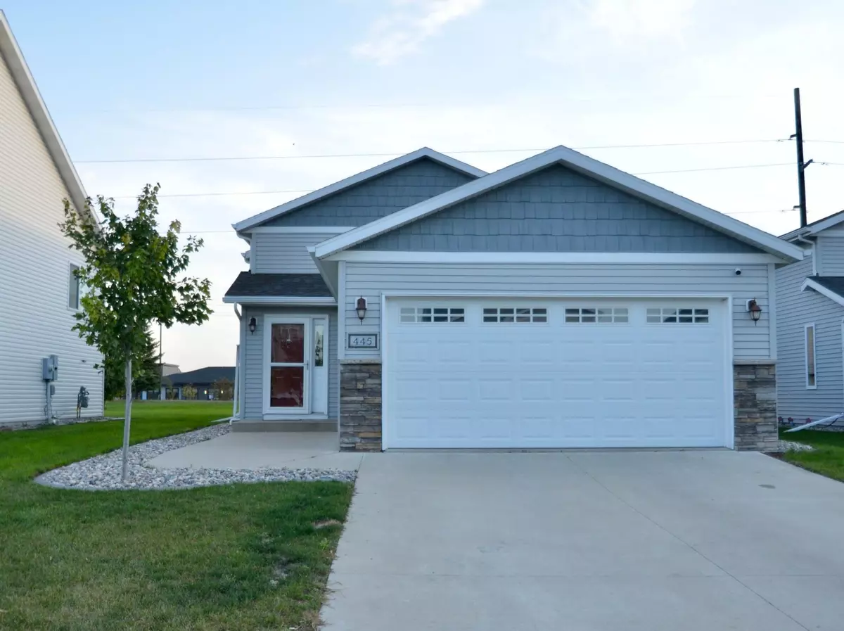 West Fargo, ND 58078,445 Foxtail DR E