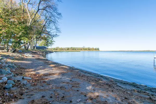 Isle, MN 56342,810 Main ST W