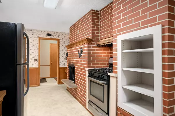 Burnsville, MN 55337,13631 Oakwood Curve