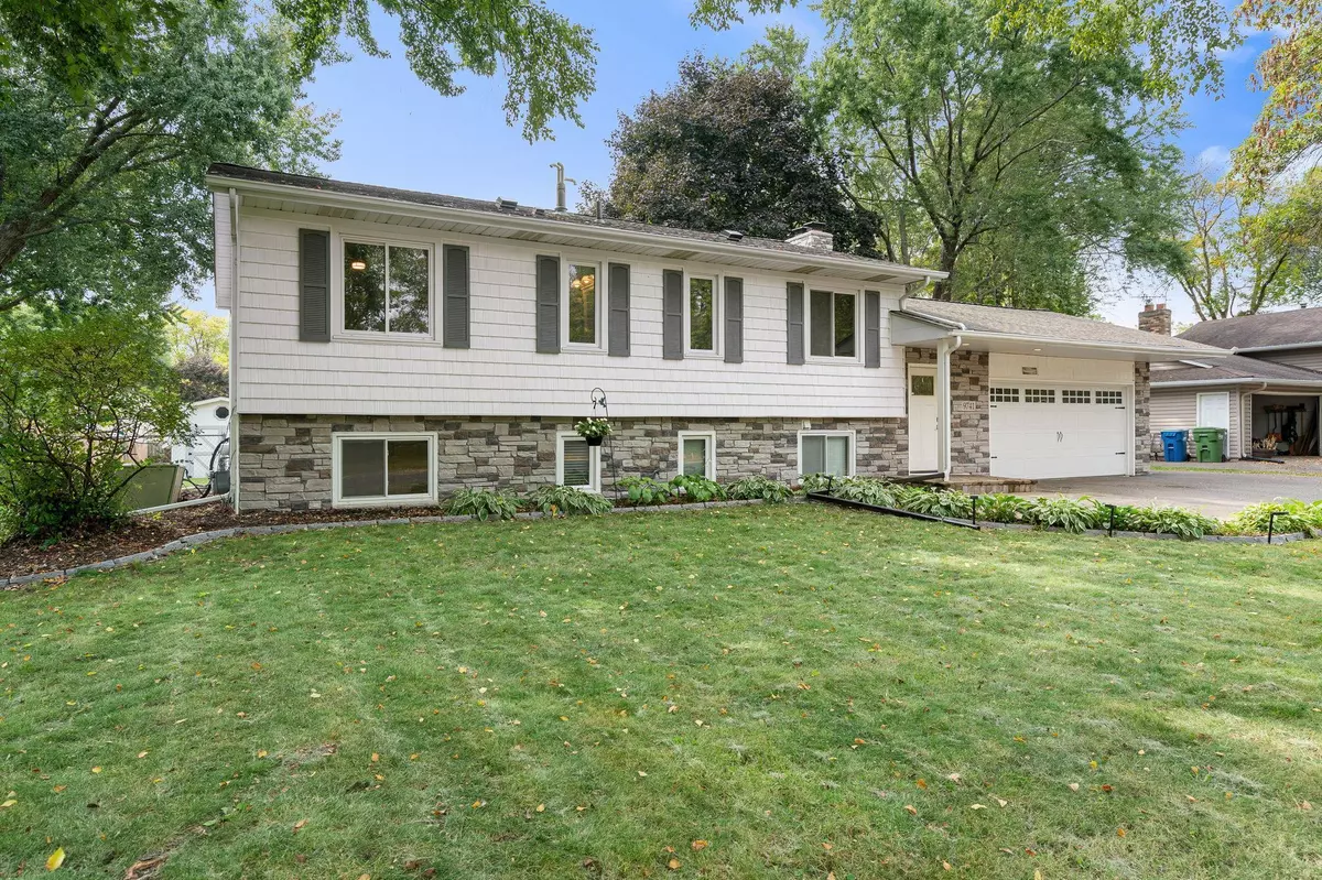 Maple Grove, MN 55369,9741 102nd PL N