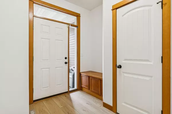 Oak Park Heights, MN 55082,5862 Oakgreen CT N