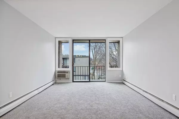Minneapolis, MN 55407,4029 14 AVE S #14G