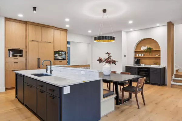 Shorewood, MN 55331,20472 Radisson RD