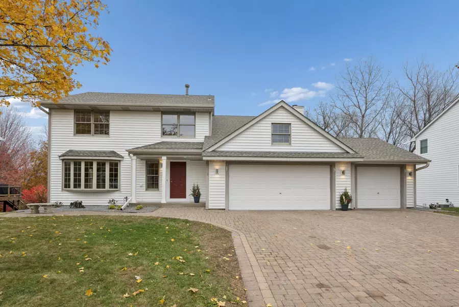 3930 Thames AVE, Eagan, MN 55123