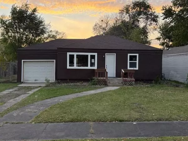 705 9th ST N, Wahpeton, ND 58075