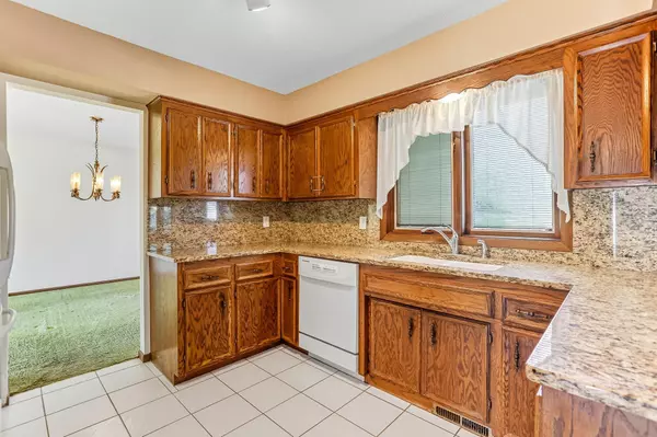 Burnsville, MN 55337,2300 Villaburne CT W