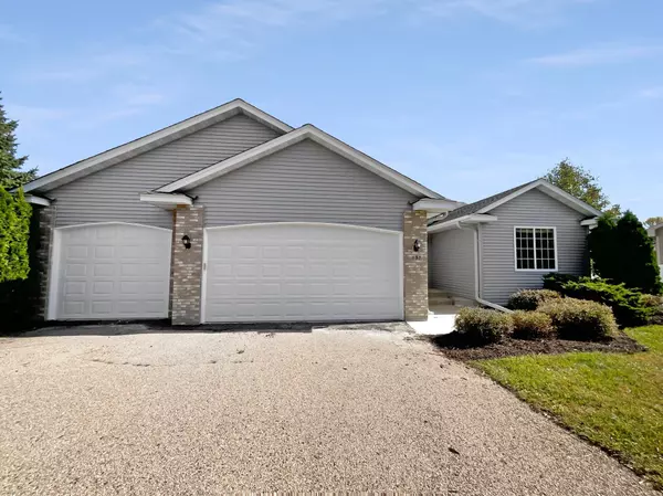 137 Pheasant Ridge DR, Montrose, MN 55363