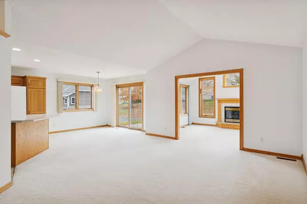 Brooklyn Park, MN 55443,6109 Creekview LN N