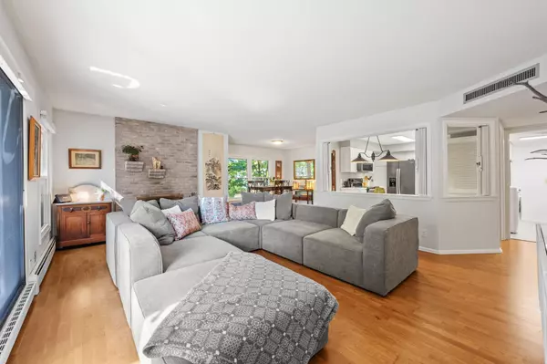 3030 Saint Albans Mill RD #115, Minnetonka, MN 55305