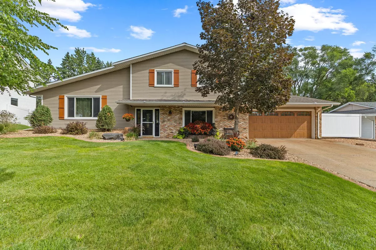 Cottage Grove, MN 55016,8355 Foothill RD S