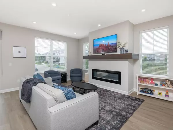 Victoria, MN 55386,837 Roselyn DR