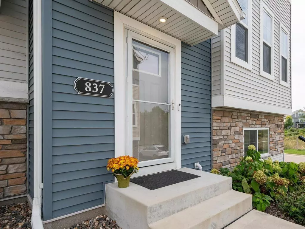 Victoria, MN 55386,837 Roselyn DR