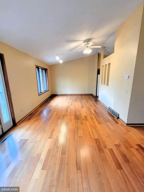 Hudson, WI 54016,451 Hunter Hill RD