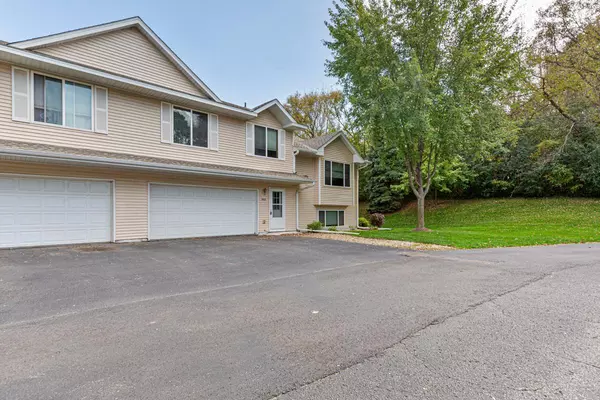 Faribault, MN 55021,1465 S Trail CIR