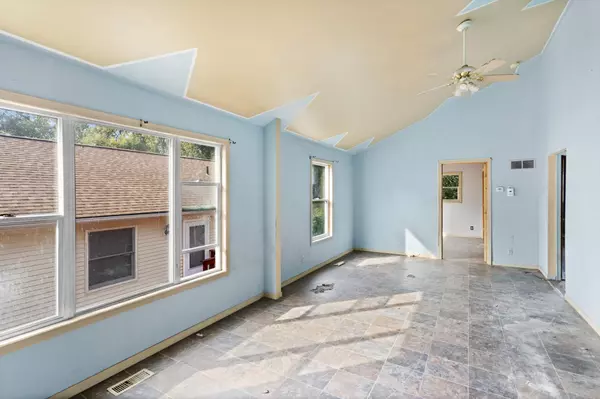 Saint Paul, MN 55130,383 Nebraska AVE E