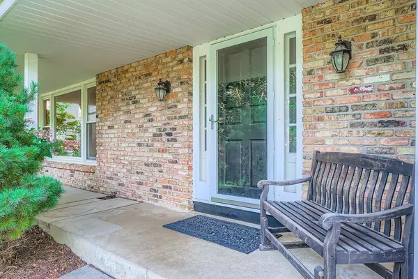 Bloomington, MN 55437,9728 Palmer CIR