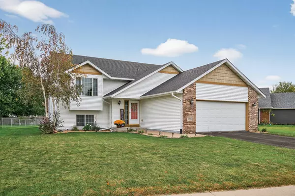21551 Hugh LN, Big Lake, MN 55309