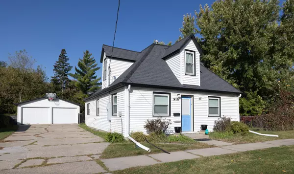 Moorhead, MN 56560,915 9th ST N