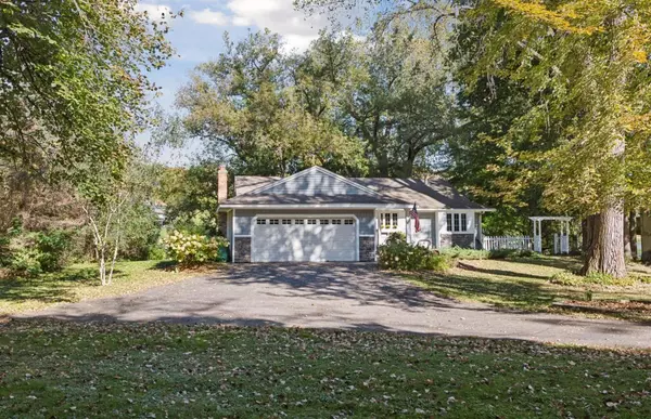 5470 Ridgewood CV, Minnetrista, MN 55364