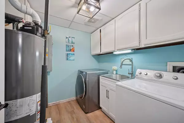 Sartell, MN 56377,379 15th ST N