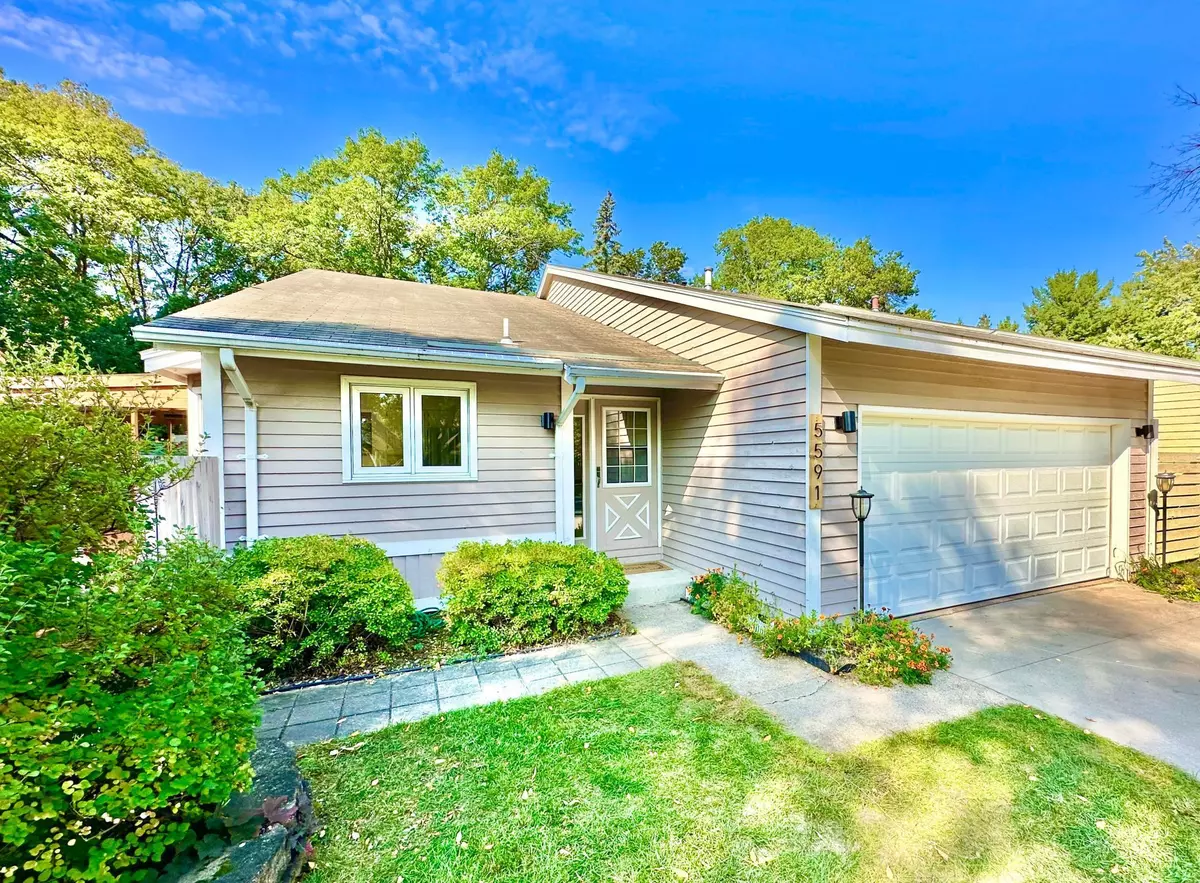 Shoreview, MN 55126,5591 Albert ST