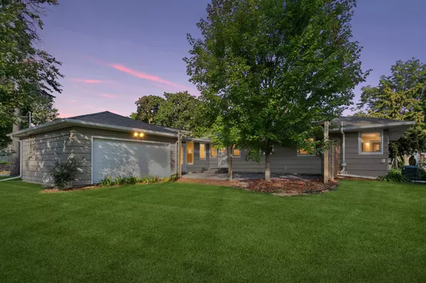 Minneapolis, MN 55419,5900 Pillsbury AVE